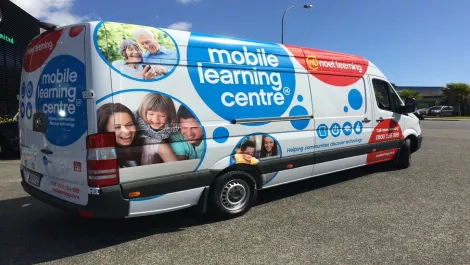 Mlc van side 2