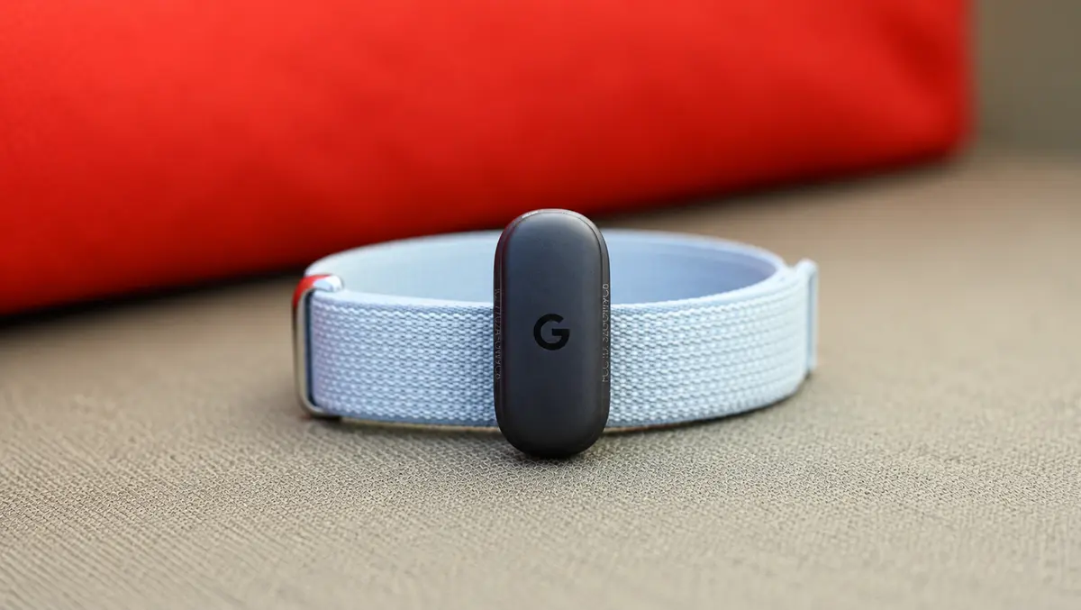 Hands-on review: Google Fitbit Air